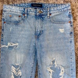 Aeropostale Distressed Boyfriend Jeans • Size 6 • Brand New, Never Worn